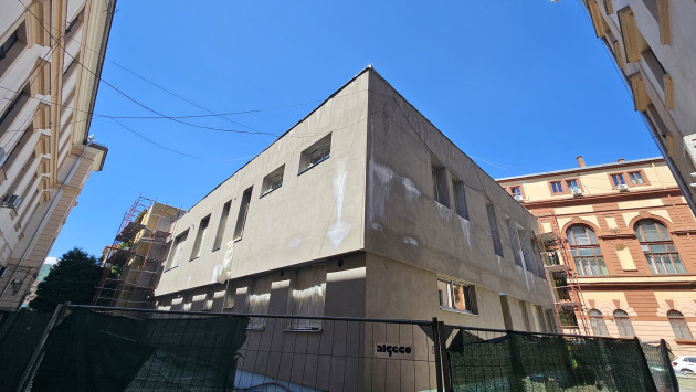 Lucrările la fosta „Cantină PCR”, finalizate în proporţie de 74%