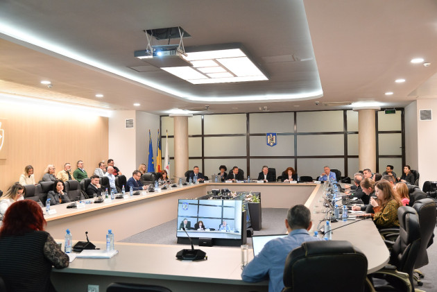 - 1.050.000.000 lei Coliban, + 1.070.000.000 lei Scripcaru. Primăria Braşov: Studiu comparativ cu privire la implementarea proiectelor cu fonduri europene nerambursabile din ultimii ani 
