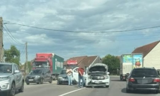 DN1: Accident în sat