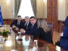 S-au făcut de râs