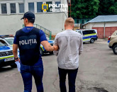 S-a servit de 21 de ori din banii patronului. Lipseau deja 69.500 de lei când şi-au dat seama
