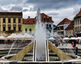 Primăria Braşov vrea să modernizeze fântâna arteziană din Piaţa Sfatului 
