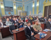 Calculele finale pentru SMID Braşov: Valoarea totală a proiectului - 945.424.059 lei, contribuţia Consiliului Judeţean Braşov - 162.840.713 lei 