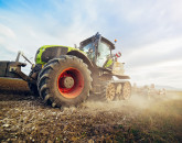 Tractoarele compacte, soluția pentru fermele mici