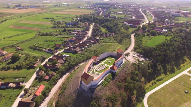 Ucea: Canalizarea din Feldioara, proiect pe care Primăria încearcă să îl salveze
