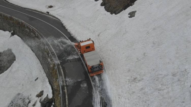 Transfăgărăşanul ar putea fi deschis complet în 12 iunie
