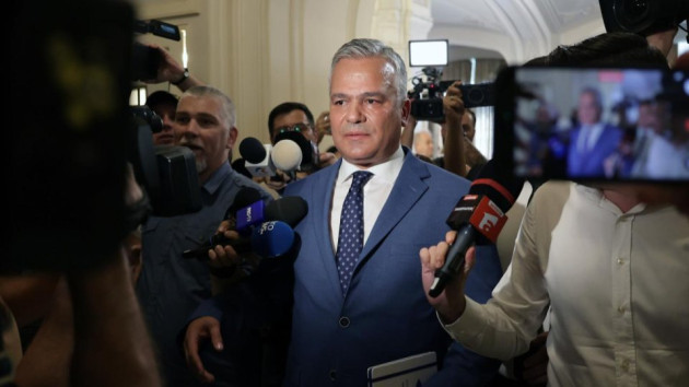 Cabinetul Veştea: Lista miniștrilor a fost depusă în Parlament