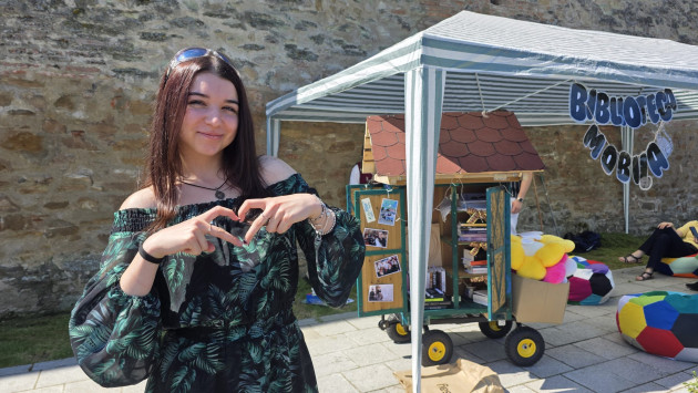 Iei o carte, laşi o carte: Biblioteca Mobilă, la Cetatea Făgăraş