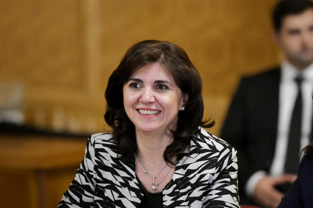 Alt ministru, alte reguli: revenirea la teze şi la semestre