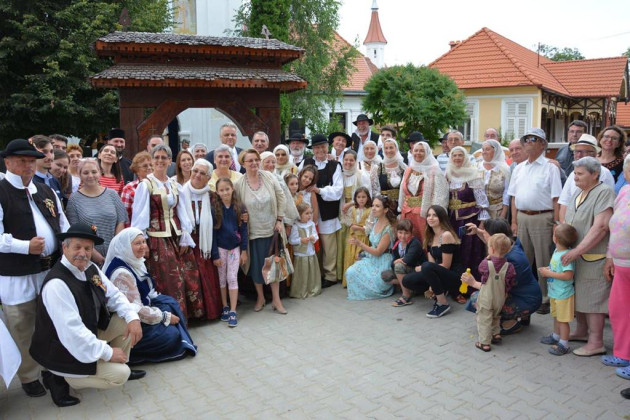 Săcele: Se pregăteşte Sântilia. Petrecere de 325.490 de lei, cu de toate: cultură, folk, manele cu Bogdan de la Ploieşti