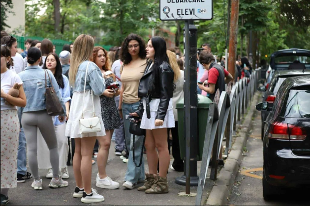 0 800 80 11 00 – TelVerde pentru eventuale nereguli la Bac