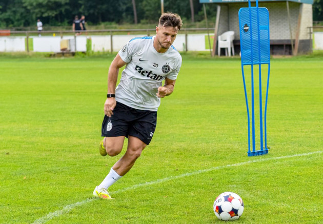Politic, surpriza din cantonamentul lui FCSB