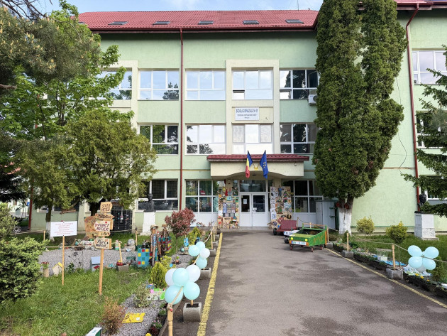 Şcoala 11 din Braşov e acum cea mai căutată. Motivul: afterschoolul pe care îl oferă unitatea de învăţământ