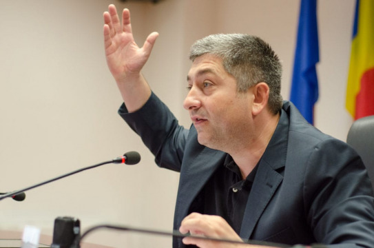 Ruptura se adânceşte