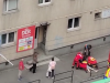 Scene înfiorătoare pe Bulevardul Grivitei din Brașov: Căzut de la etajul doi, mort pe loc