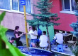 Terasa de sub nasul vecinului, se înmulţesc reclamaţiile în Braşov: unii spun că e soluţia la criză, alţii cheamă Poliţia