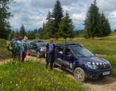 9 turiști, în față 6 urși