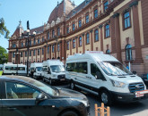 Consiliul Judeţean Braşov a anulat licitaţia pentru achiziţionarea a 16 microbuze electrice 