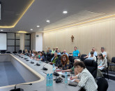 Şcolile din Braşov au intrat în reparaţiile de vară. În paralel, pentru a face faţă migraţiei familiilor din alte localităţi, municipalitatea face demersuri pentru extinderea reţelei şcolare 