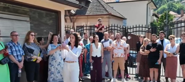 Opera Braşov, implicată în 9 procese 
