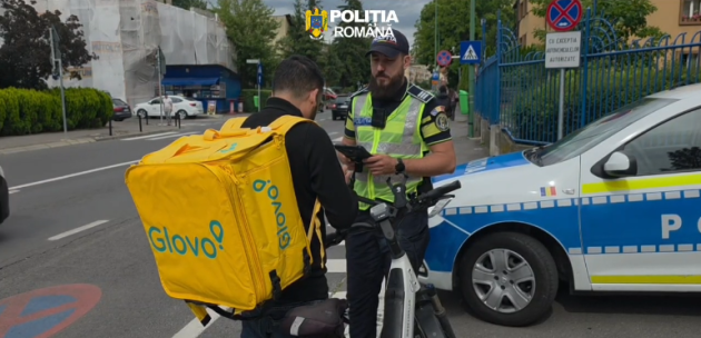  Filtru la poarta IPJ: Nici sub nasul Poliției nu se respectă regulile. Bolt, Wolt, Glovo, simpli trecători – n-a scăpat niciunul