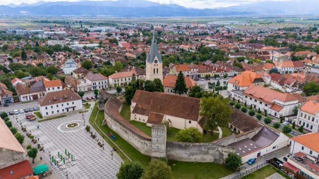 Centrală solară şi în municipiul Codlea: 400kW, 15 hectare