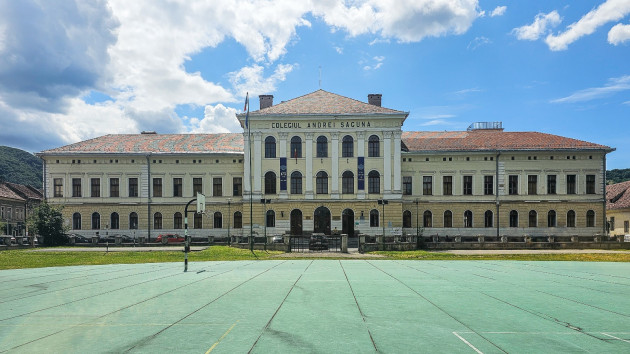 Colegiul Naţional „Andrei Şaguna” intră în reabilitare. Investiţia trebuie finalizată în 18 luni