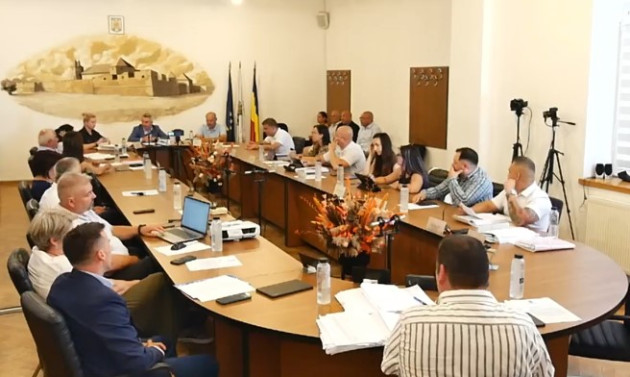 Şcoli digitalizate în municipiul Făgăraş. Pentru a dota unităţile de învăţământ din oraş, Primăria a avut nevoie de trei ani 