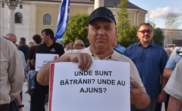 11 acuzaţi şi 409 de bolnavi „ascunşi”.  Trei persoane din azilul familiei Paşca au fost aduse în Braşov