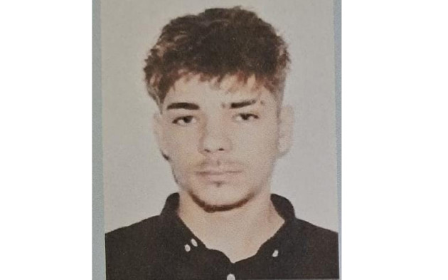 Şi-a luat lumea-n cap, la majorat