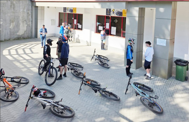 Pasionaţii de mountain-bike pot urca şi cu telegondola pe Postăvarul 