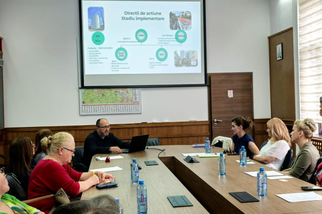 Începe rebranșarea școlilor din Brașov la sistemul centralizat de termoficare. Școlile care optează pentru această modalitate de încălzite vor plăti facturi mai mici