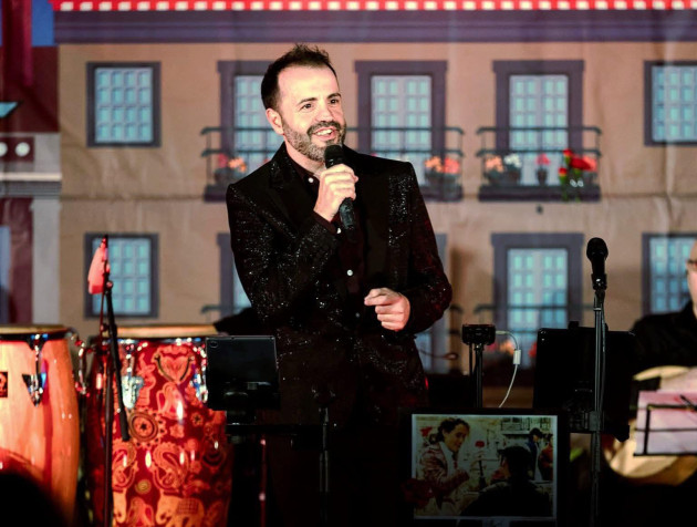 O seară de fado în Piaţa Sfântul Ioan