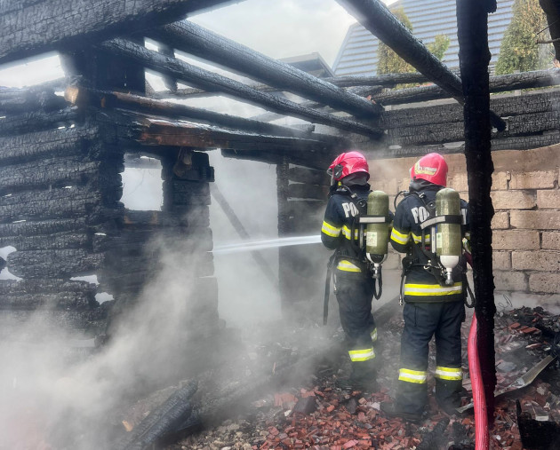 Bran: Casa unei bătrâne de 71 de ani, cuprinsă de flăcări