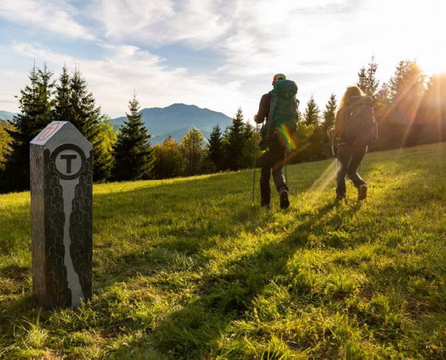 1.420 de kilometri, 170 prin Brașov: Via Transilvanica, atestată oficial ca traseu de drumeție de interes național