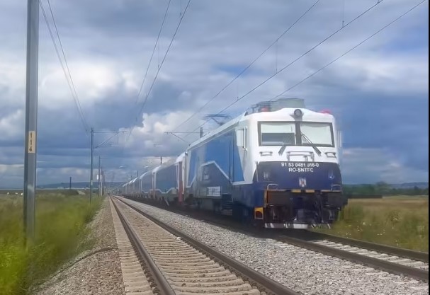 Brașov - Feldioara: Trenuri noi, linie nouă, viteză mică. Sau cum circulă un tren PNRR pe o linie recent modernizată 