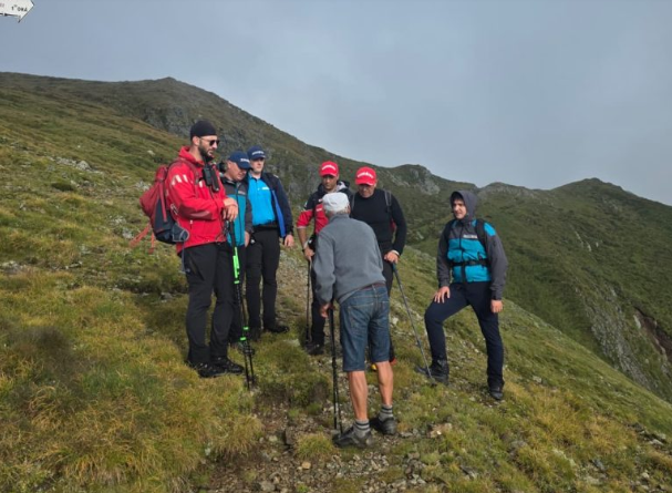 84 de ani, voia pe Vârful Moldoveanu - 2.544 m. A rătăcit o noapte în munți, găsit după 8 ore... în direcția opusă