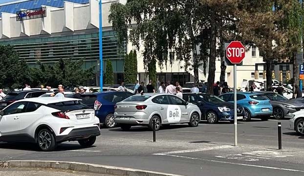 Vine concurenţa pentru Uber şi Bolt: Clientul va „striga” preţul cursei de taxi