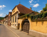 O „bijuterie” din Șcheii Brașovului, de vânzare. Cer 360.000 de euro pe casa unei fiice a domnitorului Brâncoveanu