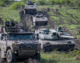 „Un inamic venea dinspre sud şi est”. 1.300 de militari români şi străini şi 300 de blindate, într-un amplu exerciţiu la Cincu