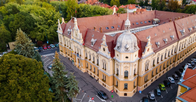 Primăria Braşov, parte în 3.251 de procese. 1 din 3 dosare implică instituţiile subordonate
