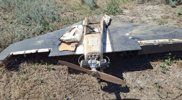 Dronă prăbuşită într-un nuc, în Vrancea