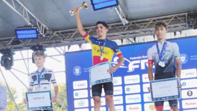 Ianis Sinu, de la Olimpic Zărneşti, e campion naţional la cadeţi