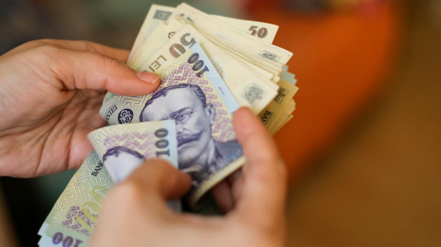 Mai mulţi români au apelat la credite de nevoi personale în acest an, faţă de 2025
