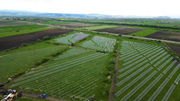 Alţi bani pentru a putea pune în funcţiune centrala solară a Braşovului 