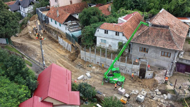 Se lucrează la „foc automat” pe strada Dobrogeanu Gherea 
