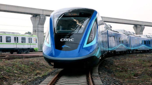 București - Brașov, de azi cu trenul din China
