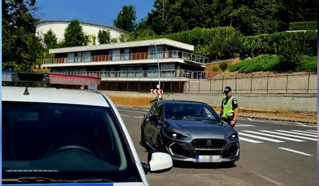 Braşov - Poiana Braşov: 1 amendă la 4 minute pentru viteză