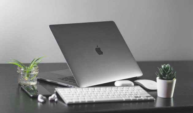 MacBook Pro sau MacBook Air - cum știi care este cea mai bună variantă pentru tine?
