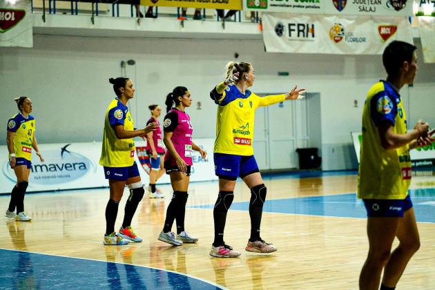 Corona, start slab de campionat